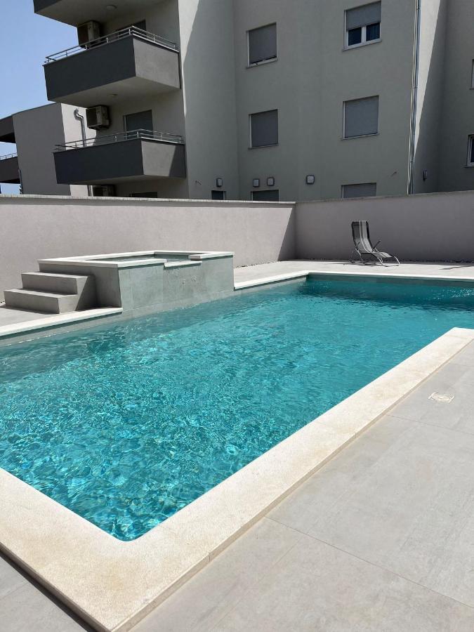 Villa Vida, Medulin - Bazen I Jacuzzi Exterior photo